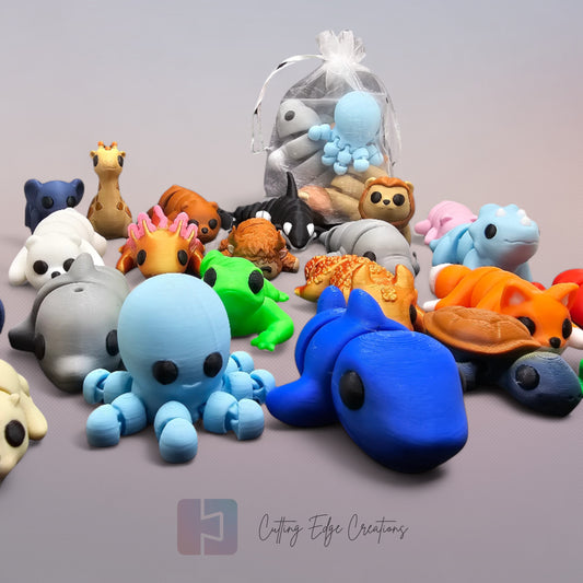 Mini-Mals Mystery Pouch | 4 Articulated Mini Animal Figures