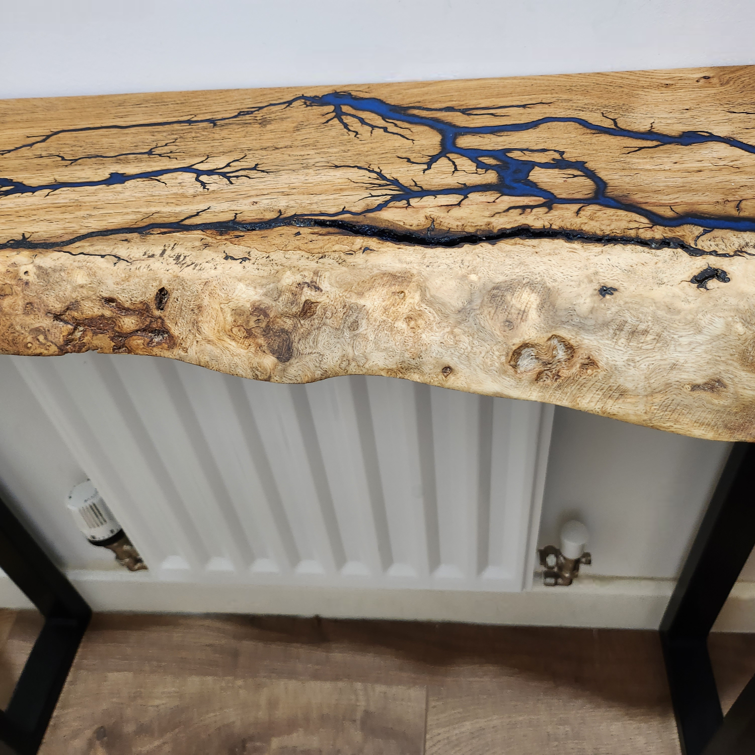 Oak resin table top top