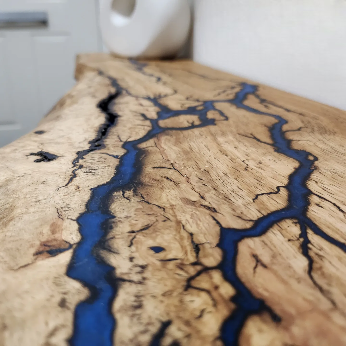 Resin table live deals edge