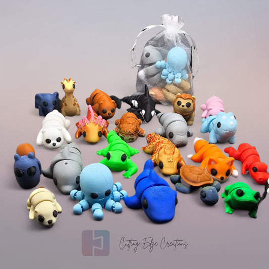 Mini-Mals Mystery Pouch | 4 Articulated Mini Animal Figures