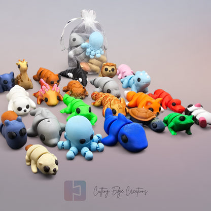 Mini-Mals Mystery Pouch | 4 Articulated Mini Animal Figures